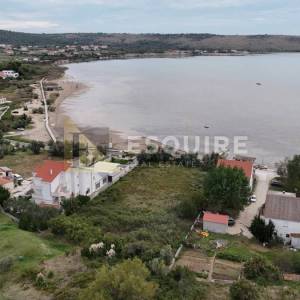 LJUBAČ - Atraktivno zemljište 1. red do mora - 1500m2