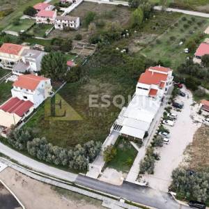 LJUBAČ - Atraktivno zemljište 1. red do mora - 1500m2