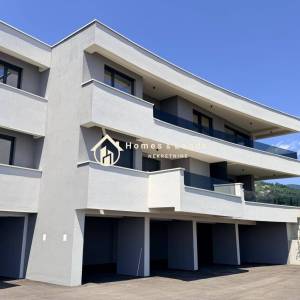 Lovran,4-S penthouse 207m2(S3A)s vrtom,terasom,spremištem i 2 parkinga