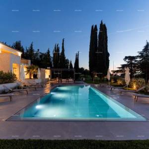 Luksuzna moderna vila s grijanim bazenom – Poreč