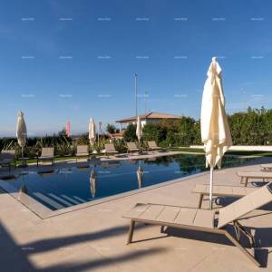 Luksuzna moderna vila s grijanim bazenom – Poreč