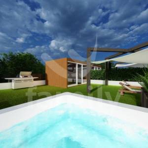 LUKSUZNI PENTHOUSE S KROVNOM TERASOM I POGLEDOM  NA MORE