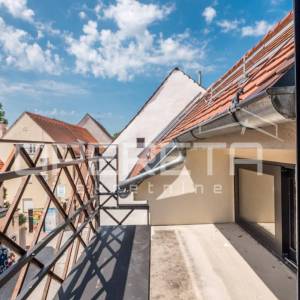 Luksuzni stan, novogradnja u naj užem centru. Parkirno mjesto.Prodaja