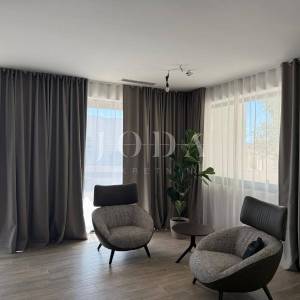 MALINSKA – Moderna vila s bazenom u pripremi, saunom, teretanom i panoramskom krovnom terasom