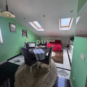 MATULJI, JUŠIĆI- dvoetažni stan 160m2, DB+3S, s pogledom na more + garaža + okoliš
