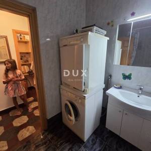 MATULJI, JUŠIĆI- dvoetažni stan 160m2, DB+3S, s pogledom na more + garaža + okoliš