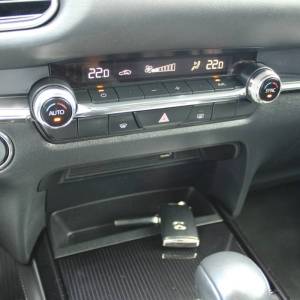 Mazda CX-30 2.0 G-150 AUTOMATIK *HEAD-UP, LED, NAVIGACIJA, KAMERA*