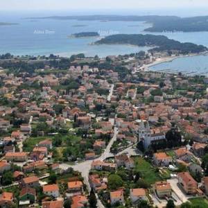 Medulin, građevinsko zemljište za gradnju kuće za odmor.