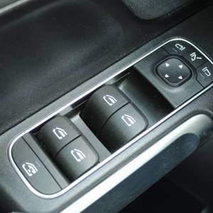 Mercedes-Benz GLB 200d AMG AUTOMATIK *LED, NAVIGACIJA, KAMERA*