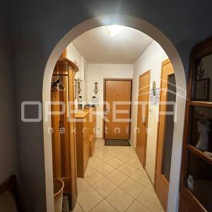 Mertojak – Stan 93,18 m² s velikom zatvorenom terasom