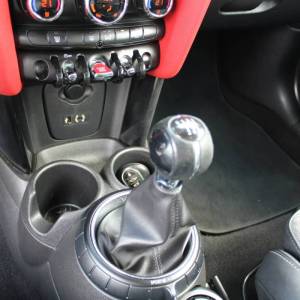 Mini Cooper 1.5 Race Edition *PANORAMA, LED, NAVIGACIJA*