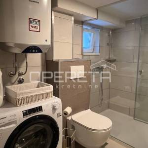 Moderan stan 60 m2, Pujanke – prvo useljenje, parking