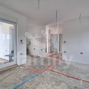 MODERNA KUĆA U MIRNOM I NOVOM NASELJU U PULI