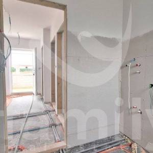 MODERNA KUĆA U MIRNOM I NOVOM NASELJU U PULI