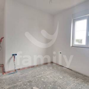 MODERNA KUĆA U MIRNOM I NOVOM NASELJU U PULI