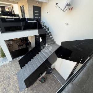 MODERNO UREĐEN APARTMAN S 2 SPAVAĆE SOBE, 400 M OD MORA, VIR - ZADAR