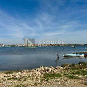 NIN - Ekskluzivna vila - prvi red uz pješćanu plažu