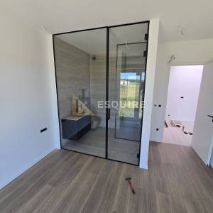 Nin - moderan dvoetažni stan A3 s bazenom od 111 m2!!!