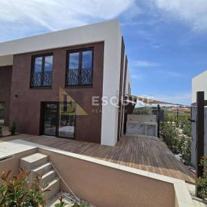 Nin - moderna duplex vila s bazenom od 104 m2!!!