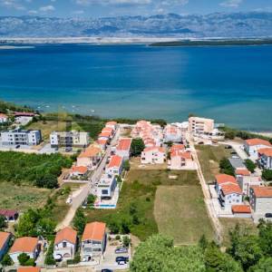 NIN - SABUNIKE - Apartmanska kuća - 228m2
