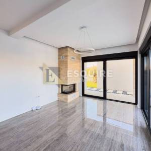 NIN - ZATON - moderna duplex vila s bazenom!!