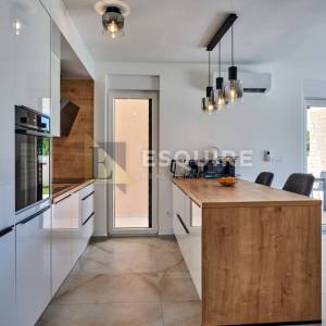 NIN - ŽERAVA - Moderna trosobna vila s bazenom - 188m2
