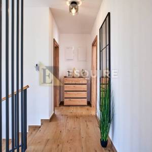 NIN - ŽERAVA - Moderna trosobna vila s bazenom - 188m2