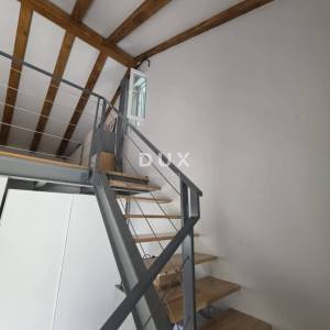 NIN, ZUKVE - Dvije kuće prvi red do mora s velikom okućnicom
