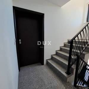 NOVALJA, JAKIŠNICA - Apartman 66m2 na prvom katu s predivnim pogledom na more