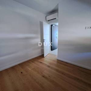 NOVALJA, JAKIŠNICA - Apartman 66m2 na prvom katu s predivnim pogledom na more