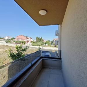 NOVALJA, PAG - Apartman na prvom katu, 400 m od mora