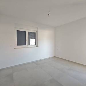 NOVALJA, PAG - Apartman na prvom katu, 400 m od mora