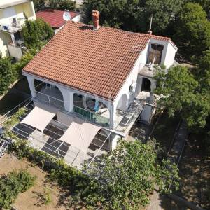 Novi Vinodolski kuća na bribirskoj obali