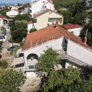 Novi Vinodolski kuća na bribirskoj obali