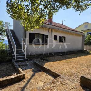 Novi Vinodolski kuća na bribirskoj obali
