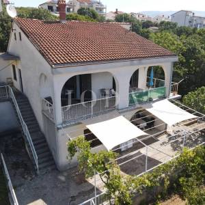 Novi Vinodolski kuća na bribirskoj obali
