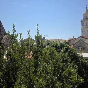 Novi Vinodolski, novogradnja sa tri stana
