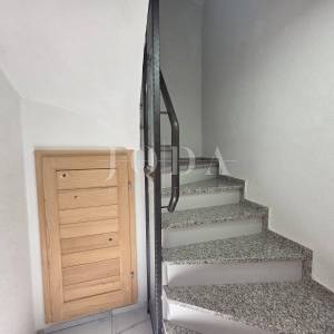 Novi Vinodolski, novogradnja sa tri stana