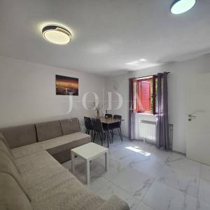 Novi Vinodolski, novogradnja sa tri stana