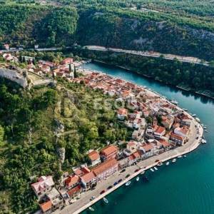 NOVIGRAD Građevinska parcela sa pogledom - 4000m2