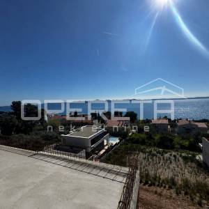 Novogradnja -Trosoban stan s privatnim liftom i krovnom terasom, Kožino, Zadar