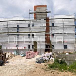 Novogradnja -Trosoban stan s privatnim liftom i krovnom terasom, Kožino, Zadar