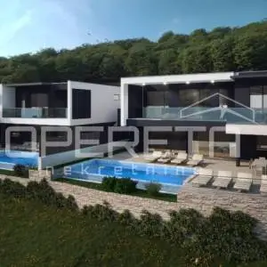 Novogradnja vila s bazenom i panoramskim pogledom, blizu mora