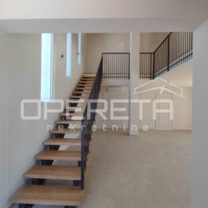 Novoizgrađena Vila s bazenom 187 m2, parcela 1.852 m2, Zemunik Gornji, Zadar