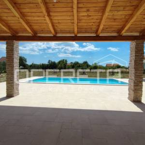 Novoizgrađena Vila s bazenom 187 m2, parcela 1.852 m2, Zemunik Gornji, Zadar