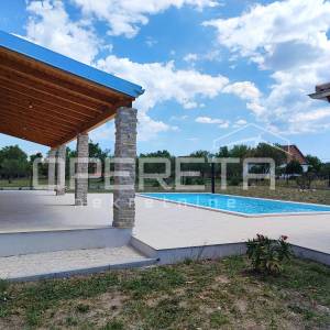 Novoizgrađena Vila s bazenom 187 m2, parcela 1.852 m2, Zemunik Gornji, Zadar