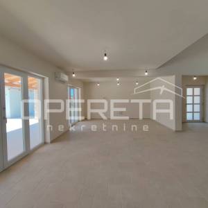 Novoizgrađena Vila s bazenom 187 m2, parcela 1.852 m2, Zemunik Gornji, Zadar