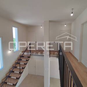 Novoizgrađena Vila s bazenom 187 m2, parcela 1.852 m2, Zemunik Gornji, Zadar