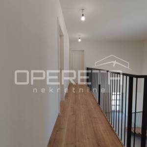 Novoizgrađena Vila s bazenom 187 m2, parcela 1.852 m2, Zemunik Gornji, Zadar