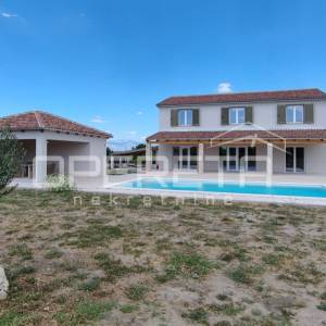 Novoizgrađena Vila s bazenom 187 m2, parcela 1.852 m2, Zemunik Gornji, Zadar